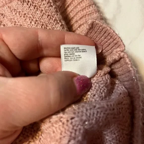 St. Johns Bay SMALL Pink Sweater "Fits Like A Large" - Picture 11 of 11